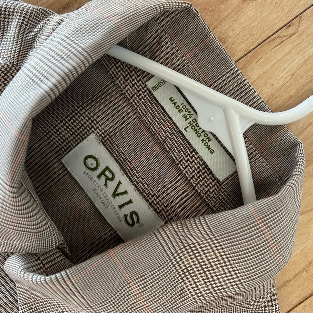 Orvis Button Down - Picture 2 of 3